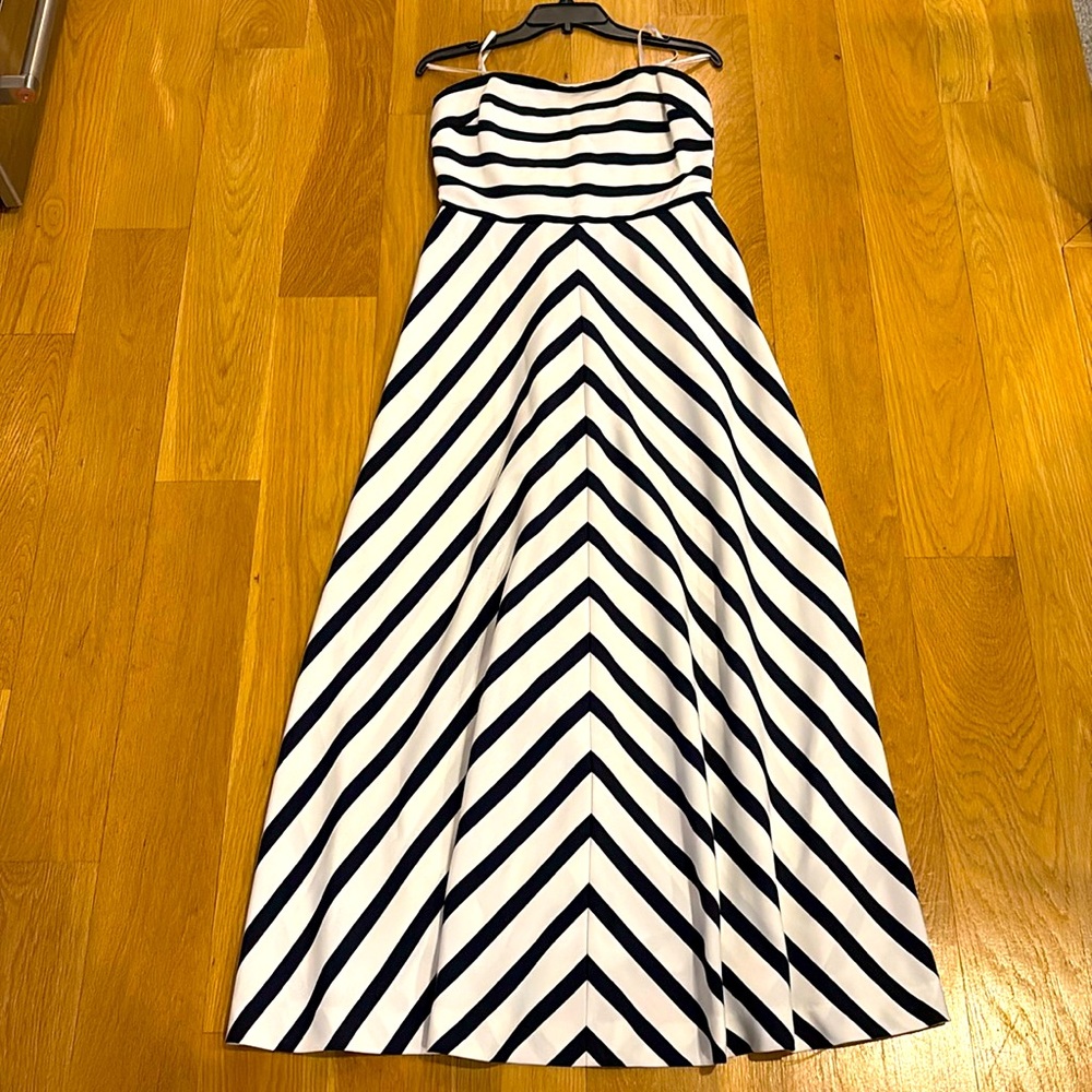 Lauren size 2 white and blue striped strapless floor-length dress